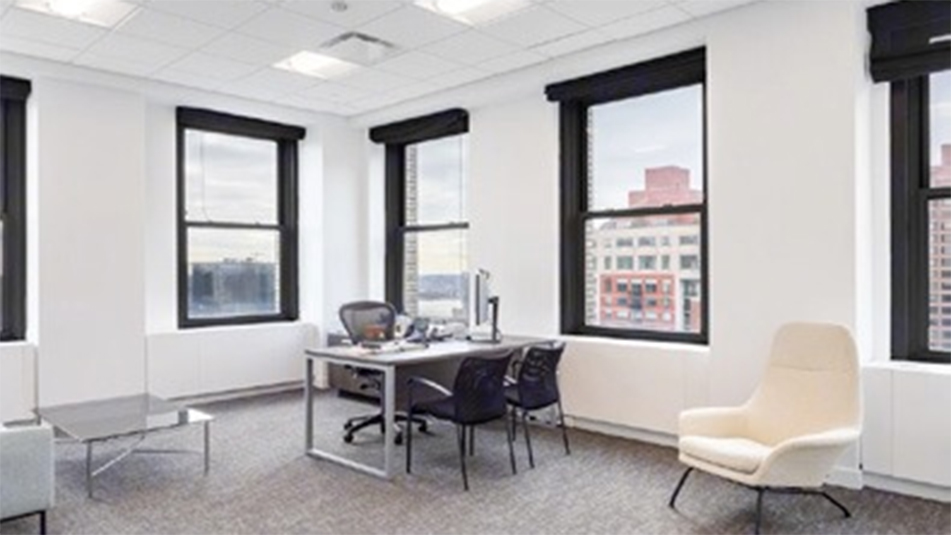 Office at The News Building, 220 E 42nd, New York