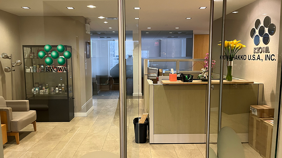Reception area of 600 Third Avenue 19th Floor