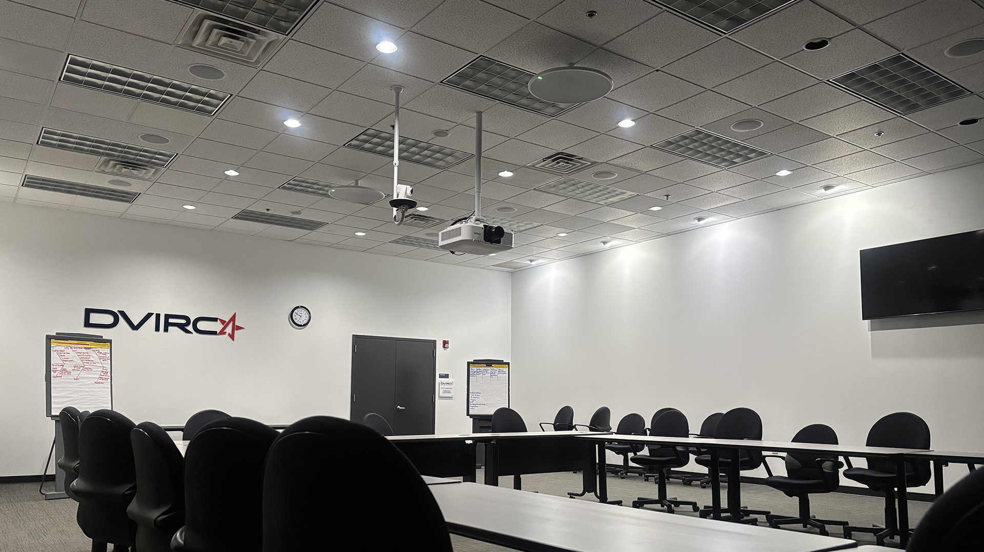 2905 Southampton Rd - large conference room