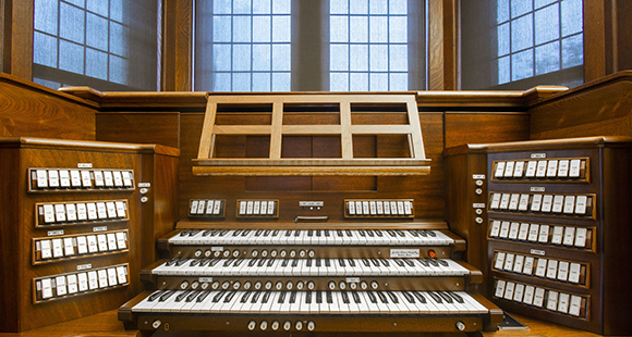 Stoneleigh-organ installation